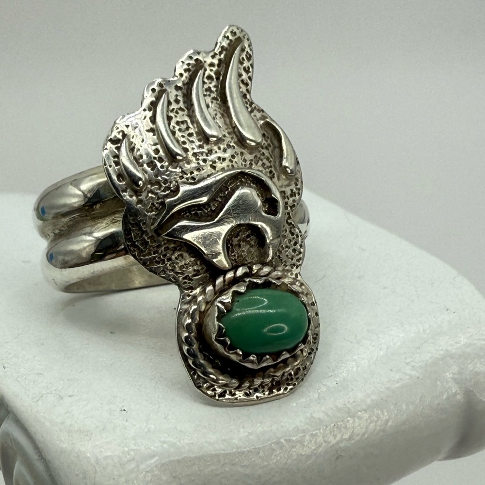Navajo Artisan Sterling Silver Bear Paw & Green Turquoise Statement Ring Sz 8.5
